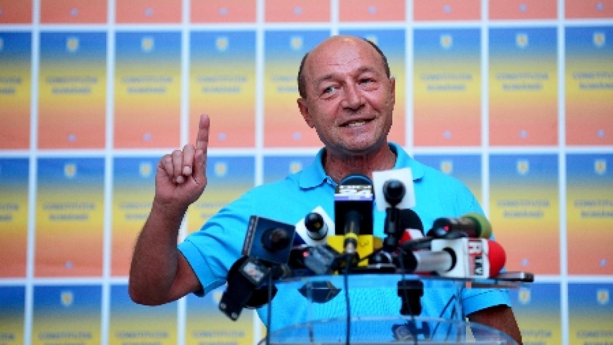 Cât de CINSTIT este Traian Băsescu în campanie? Se pare că a început cu stângul