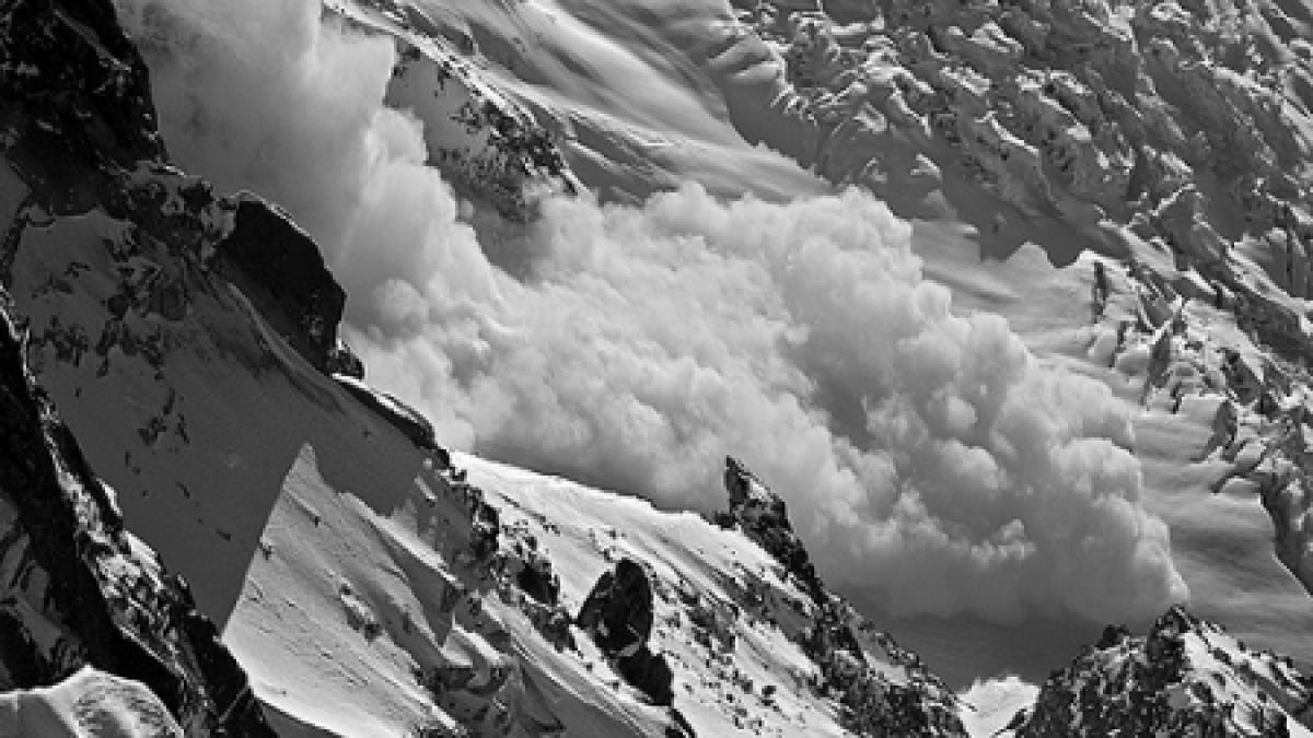 Nouă alpinişti au murit într-o avalanşă în masivul Mont Blanc