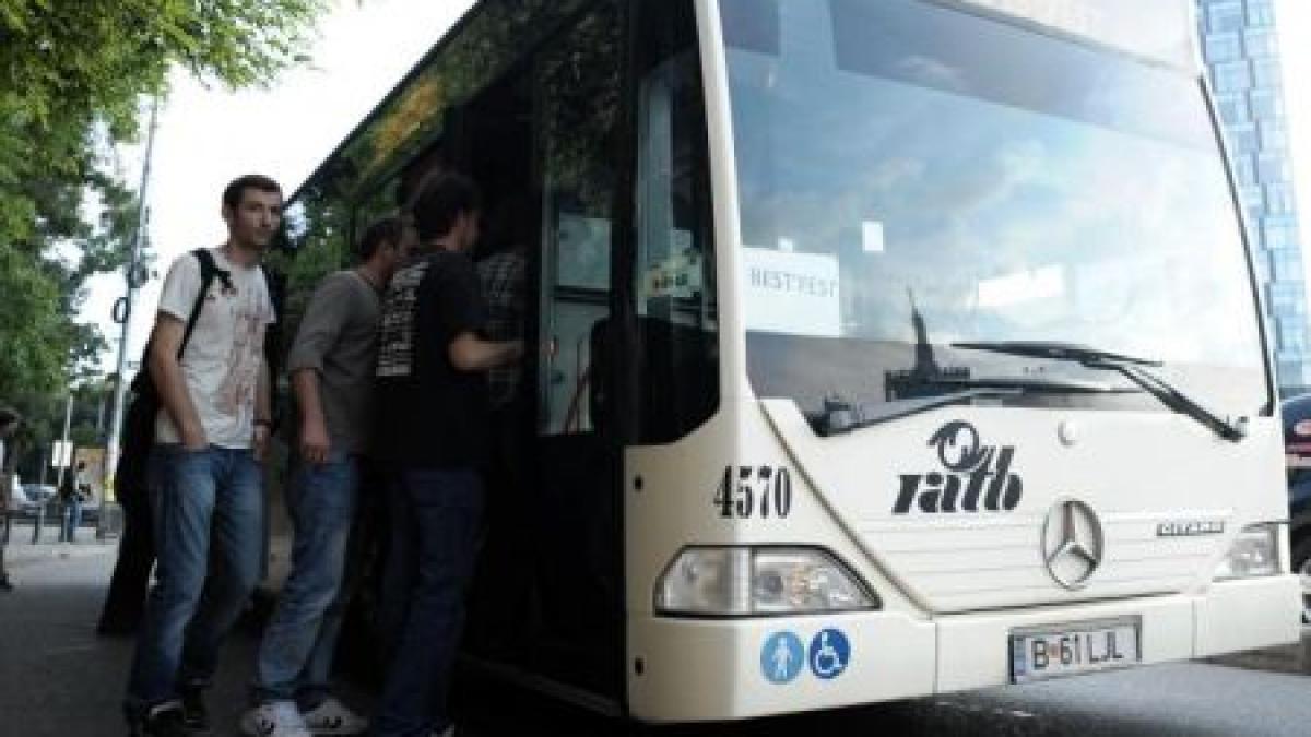 Călătorii vor avea acces în autobuzele liniilor expres din Capitală doar pe la prima uşă