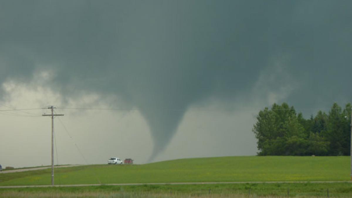 Imagini înspăimântătoare. Patru tornade au făcut ravagii într-o provincie din Canada