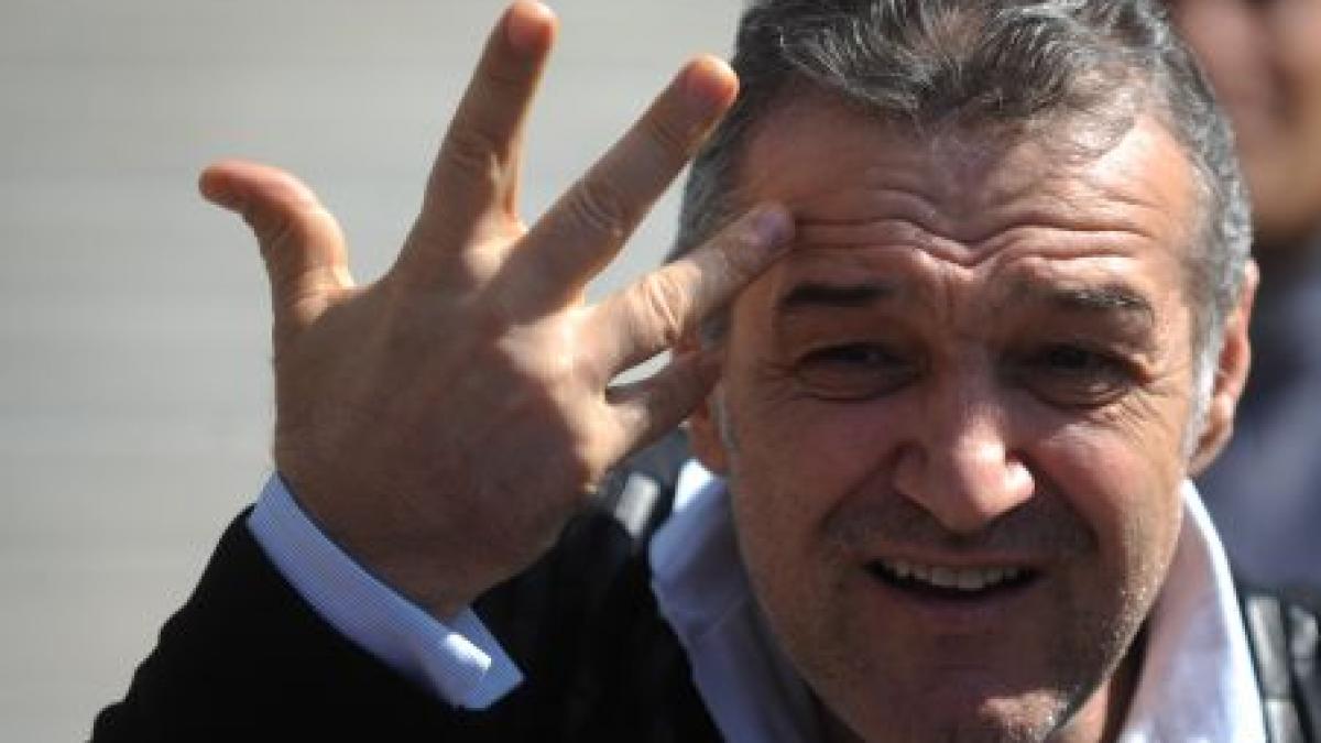 Cum a petrecut Gigi Becali la nunta nepotului său