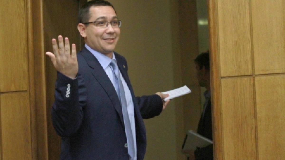 Premier Ponta wrote to Barroso. What did the Romanian PM inform the EC president about