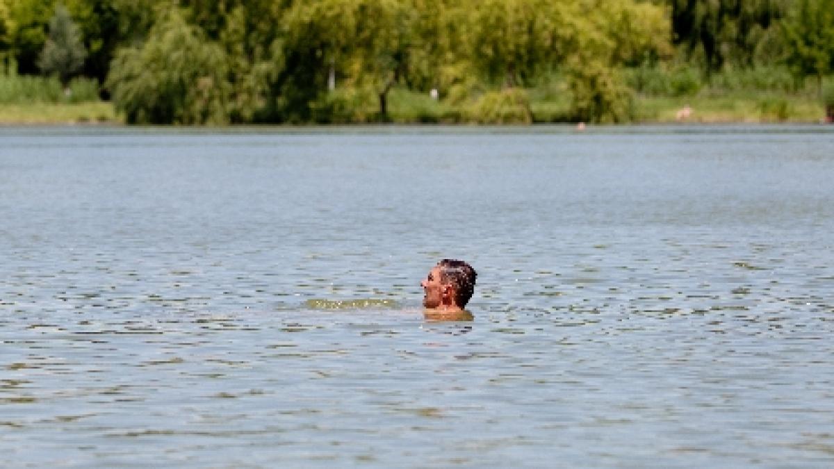 Un tânăr de 20 de ani a murit înecat în lacul Săftica