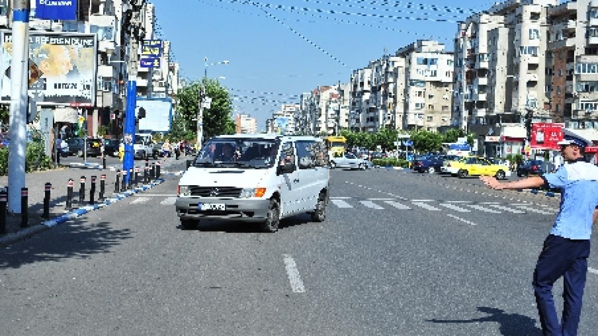 Trafic rutier restricţionat în Capitală, începând de marţi seară, pentru concertul Lady Gaga