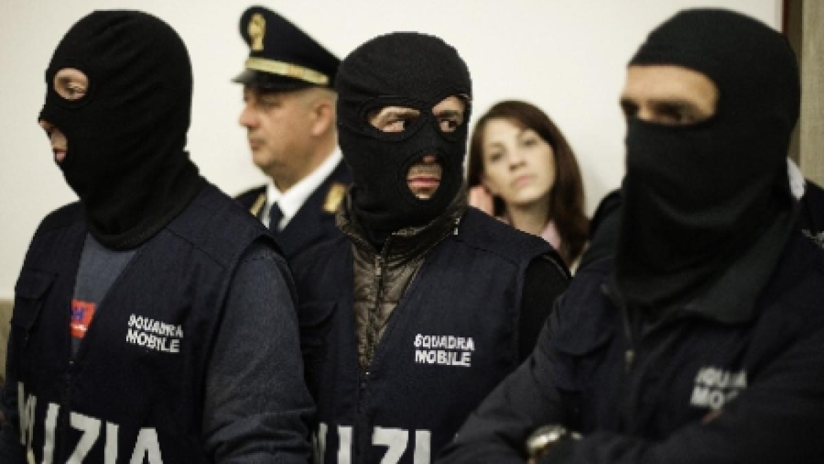 Number 2 in the Sicilian Mafia was caught in Romania. Italian charged ...