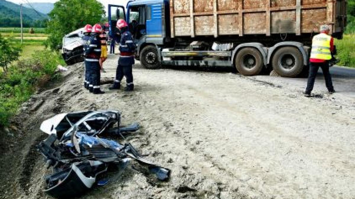 Oboseala la volan ucide. Şi-a distrus familia într-un moment de neatenţie