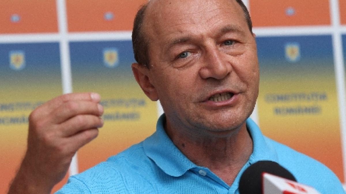 Traian Băsescu, după reuniunea cu colegii: Mă simt bine, ca în fiecare an