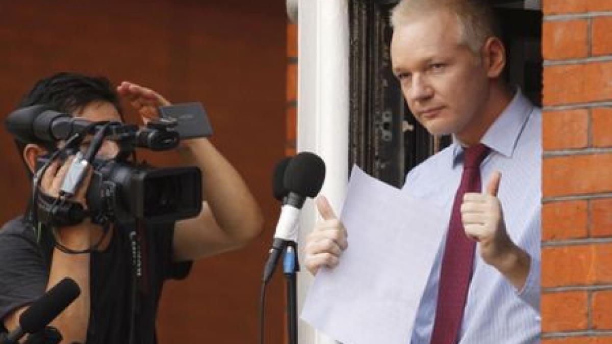 Imaginea care l-ar putea scăpa pe Julian Assange de închisoare