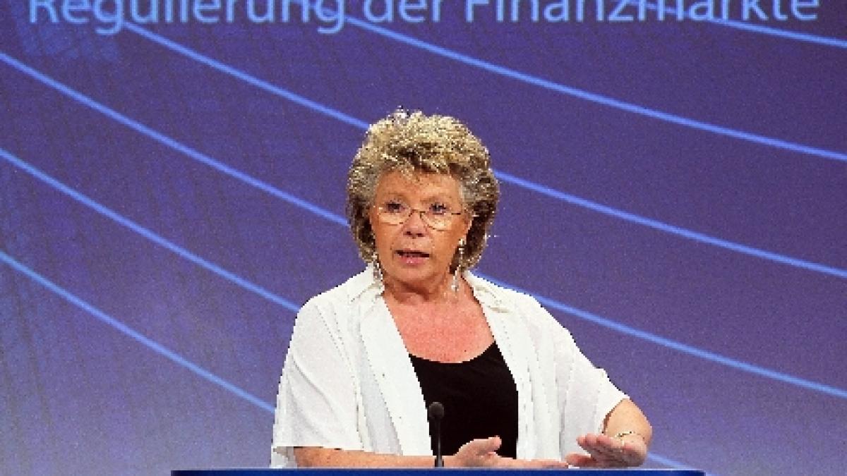 Viviane Reding: Aderarea României la spaţiul Schengen ar putea fi amânată