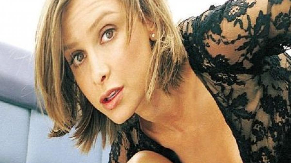  Euforia TV dă lovitura cu seriale de succes internaţional. Grila se va deschide cu difuzarea celebrului serial &quot;Ally McBeal&quot;