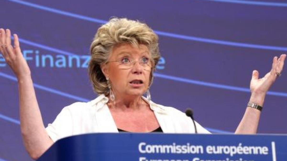 Viviane Reding: CE nu poate face compromisuri în România sau Ungaria  