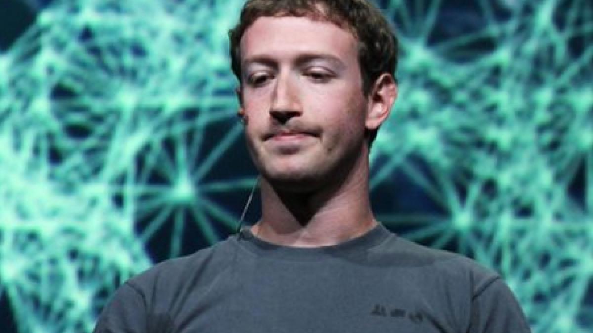 Mark Zuckerberg promite că nu va vinde acţiuni Facebook timp de cel puţin un an