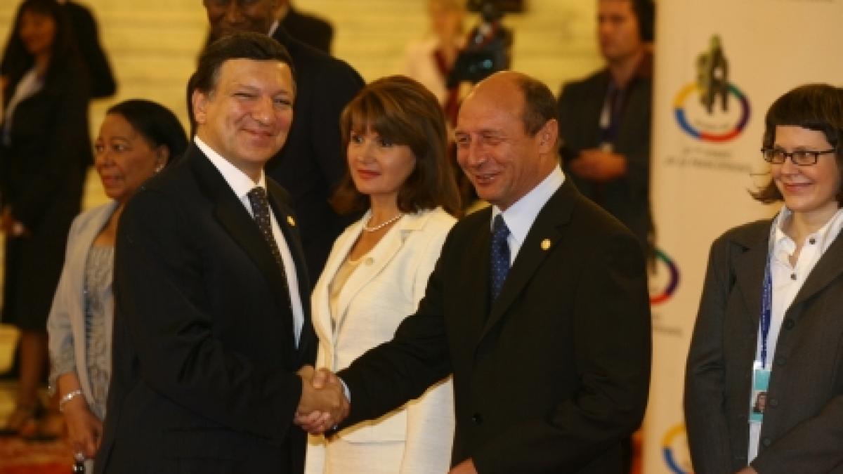 Traian Băsescu a ajuns la Bruxelles unde s-a întâlnit deja cu Preşedintele Barosso