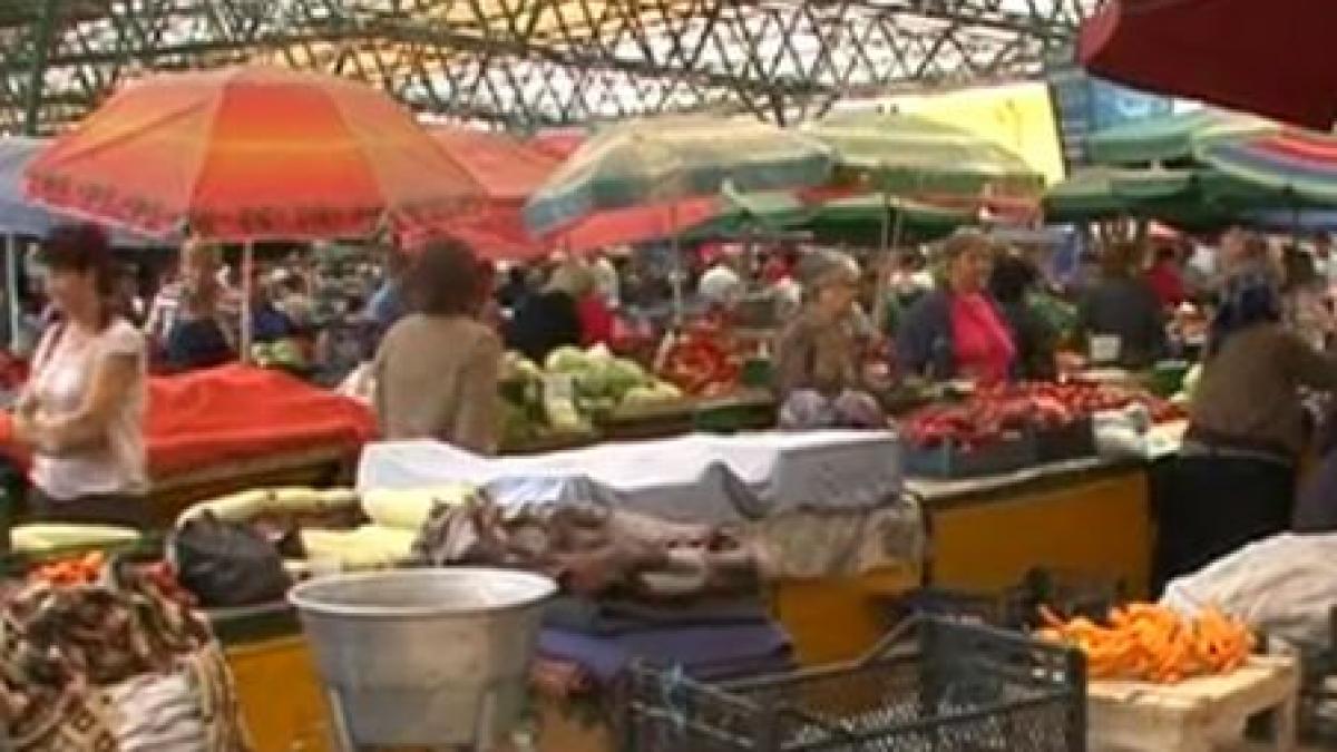 Roşii scumpe toamna are! Sezonul conservelor a început cu preţuri mai mari la legume 