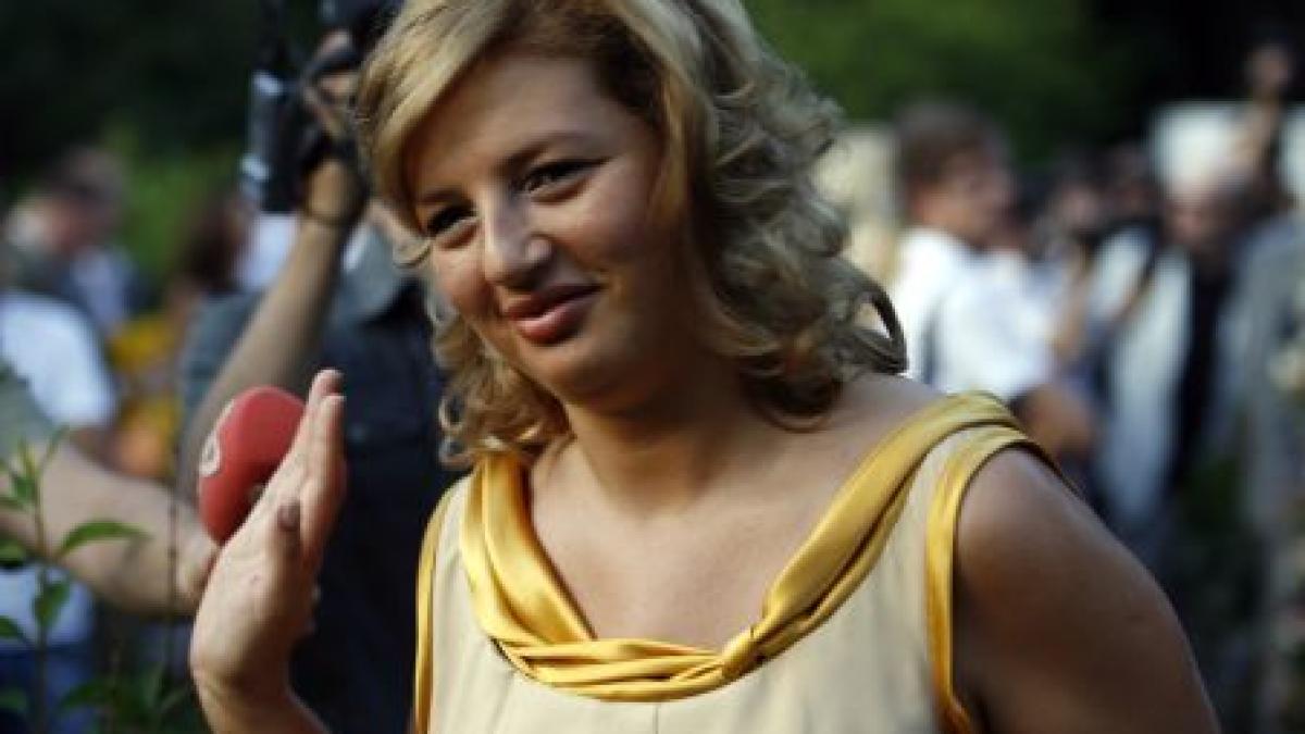 Fiica cea mare a preşedintelui vrea să devină parlamentar. Unde va candida Ioana Băsescu