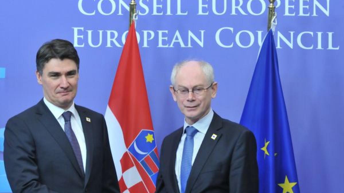 Slovenia ameninţă să blocheze aderarea Croaţiei la UE din cauza unei dispute bancare