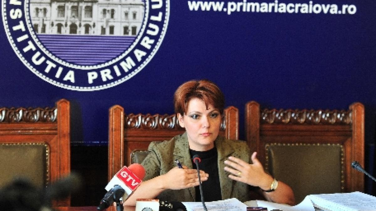 Olguţa Vasilescu şi-a montat camere de luat vederi în biroul de la Primărie