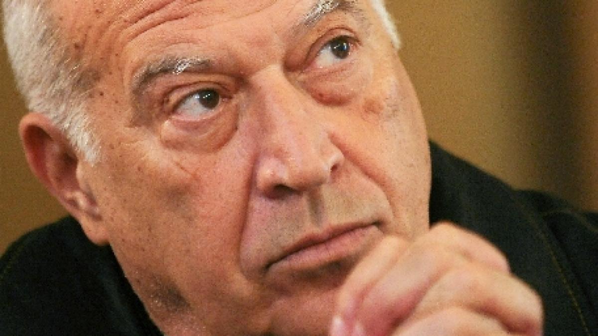 Dan Voiculescu: Interdicţia cumulului pensiei cu salariul reprezintă una dintre cele mai nocive nedreptăţi ale regimului Traian Băsescu