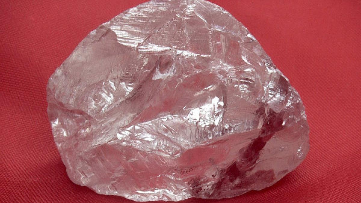 Diamant de 158 de carate descoperit în Rusia