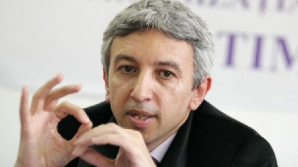 Avocaţii lui Diaconescu acuză OPSPI şi Eximbank că au transmis presei informaţii confindenţiale