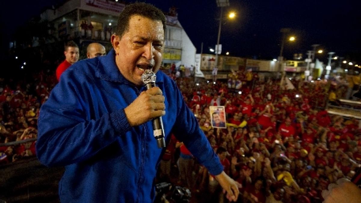 Hugo Chavez se declară vindecat de cancer şi capabil să guverneze cel puţin până în 2019