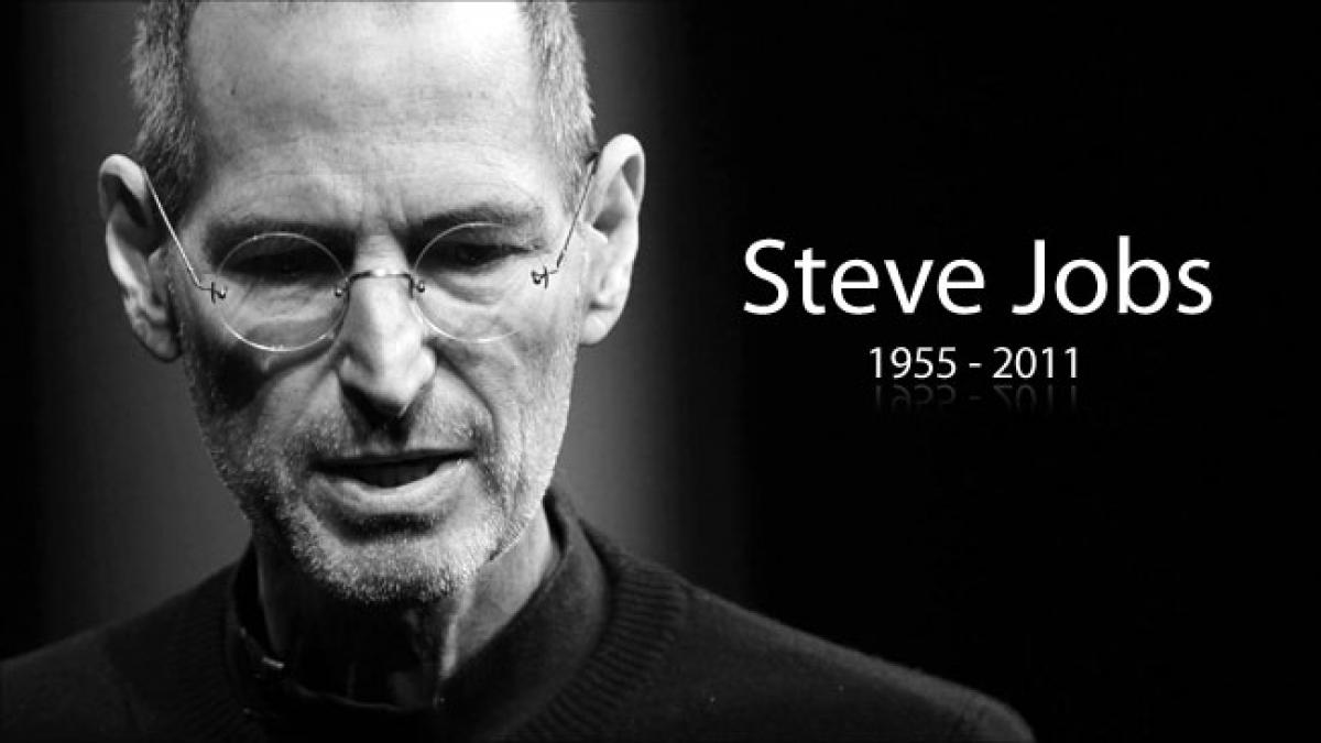 &quot;Trebuie să ai curajul să îţi asculţi inima. Nu trăi visurile altora&quot;. Azi se împlineşte un an de la moartea lui Steve Jobs 