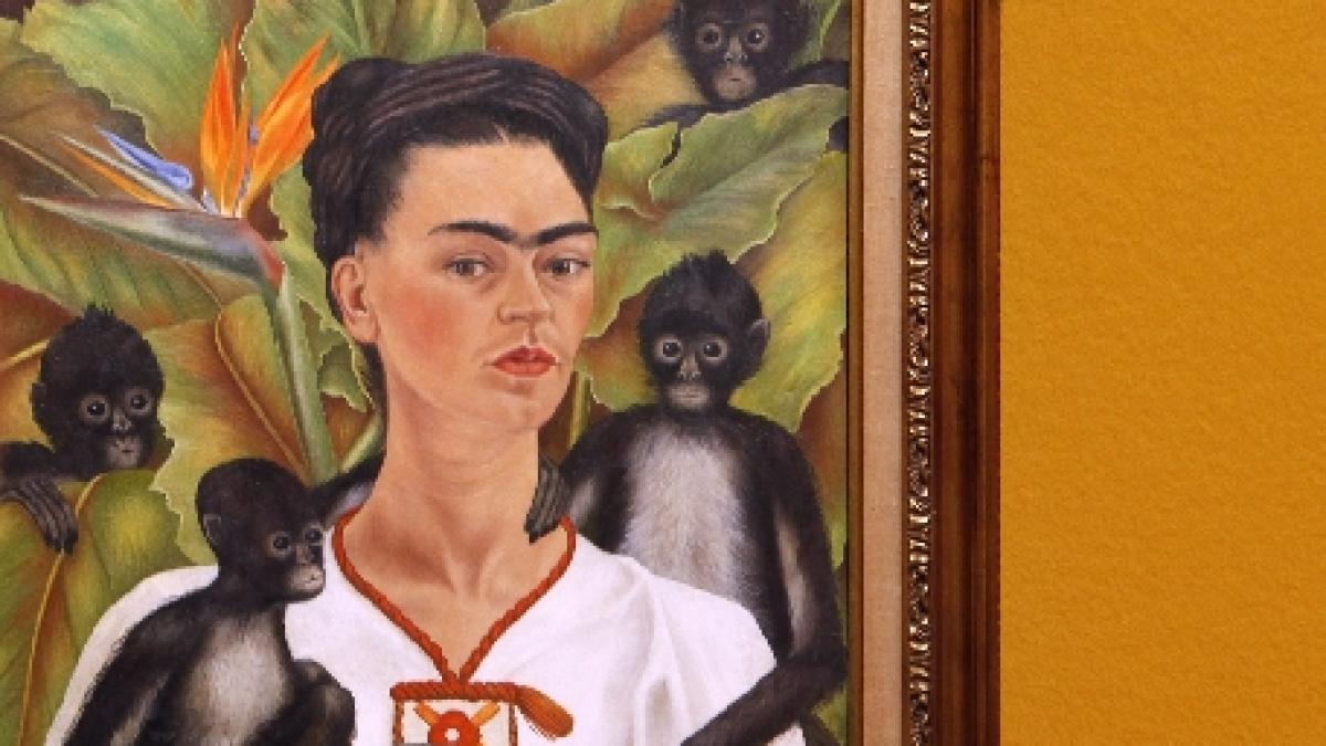 Garderoba Fridei Kahlo ascundea o viaţă plină de durere fizică şi psihică