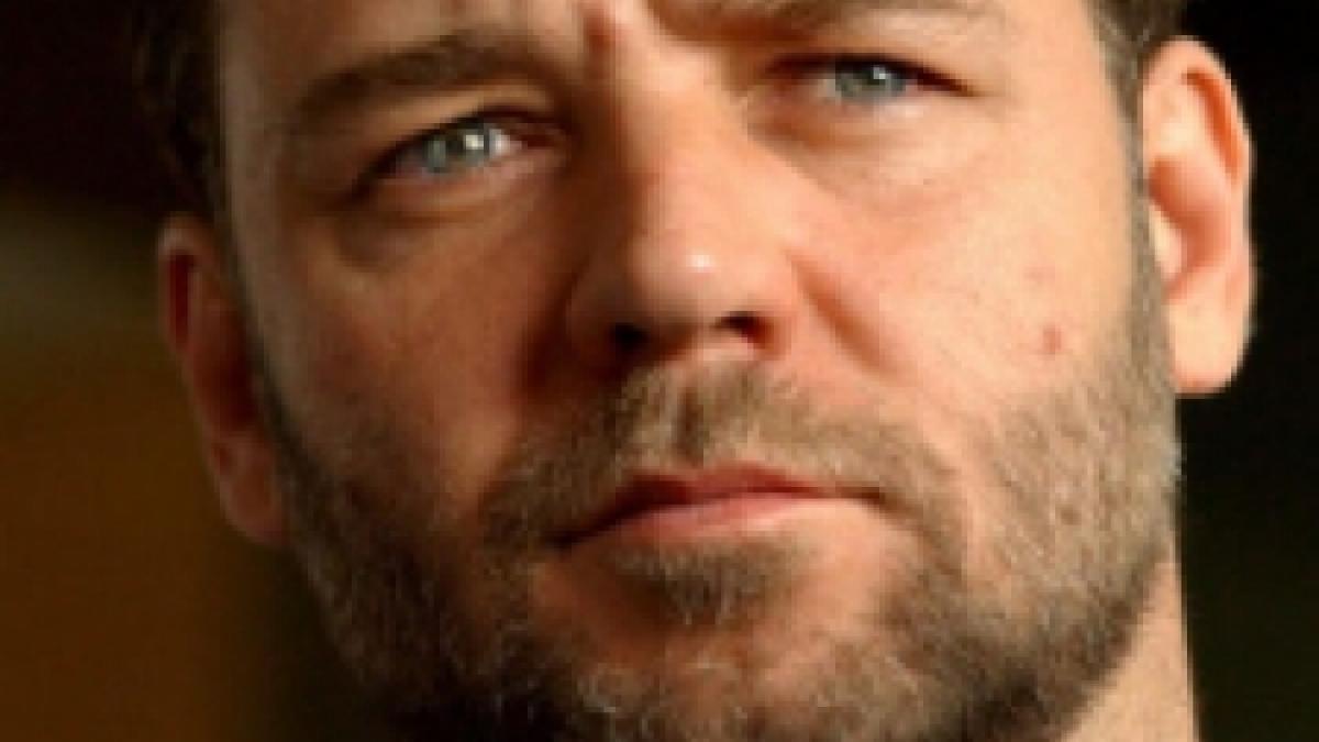 Russel Crowe se pregăteşte să intre în clubul starurilor divorţate