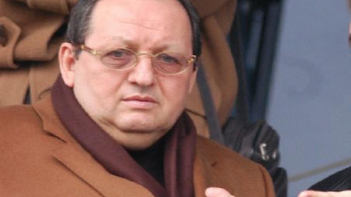 Impresarul Dumitru Tudor, zis Ciorbă, va fi cercetat în libertate pentru şantajarea soţilor Reghecampf