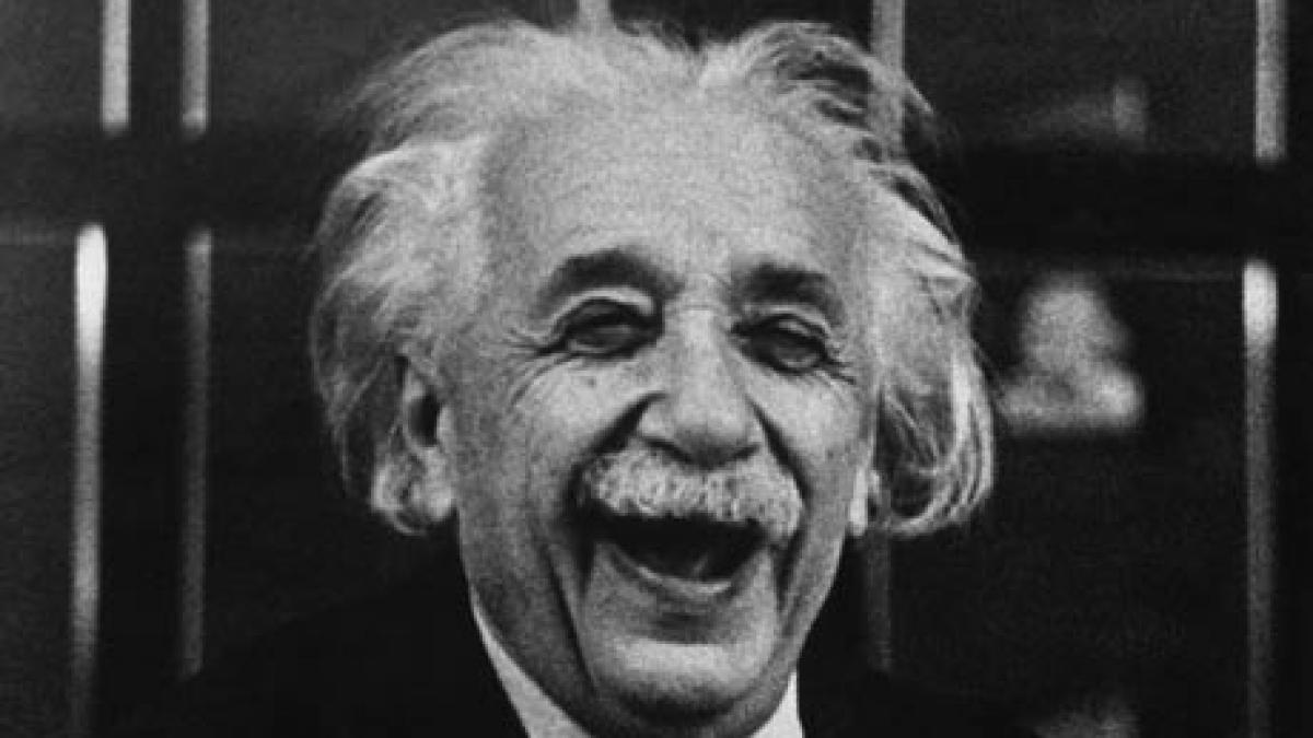 Problema lui Einstein care îţi demonstrează că nu ştii să numeri până la 5. Puţini oameni au reuşit să o rezolve