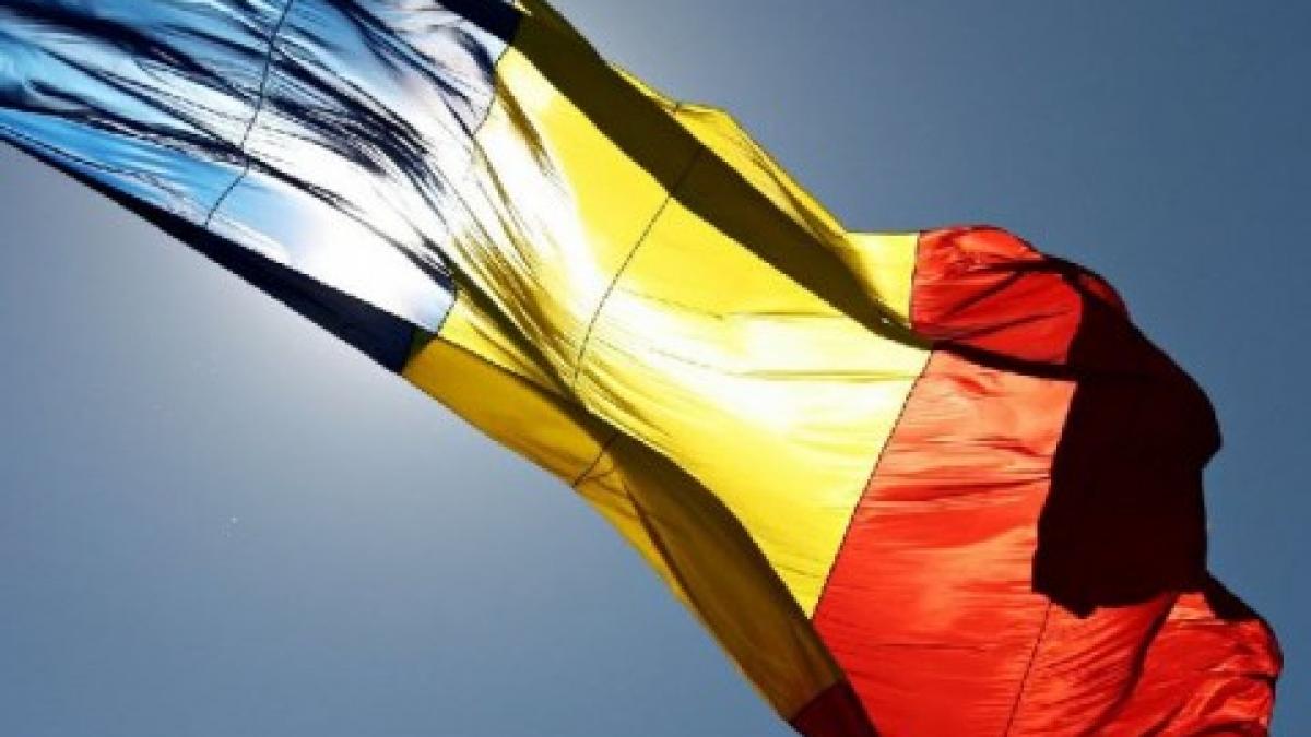 Ce înseamnă pentru tine drapelul României? &quot;Pe TRICOLOR E SCRIS UNIRE&quot;, campania la care participă toţi românii