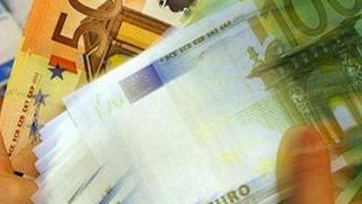 80% dintre băncile din România au legături cu reţeaua de bancheri aflată în spatele fraudei de 22 milioane de euro