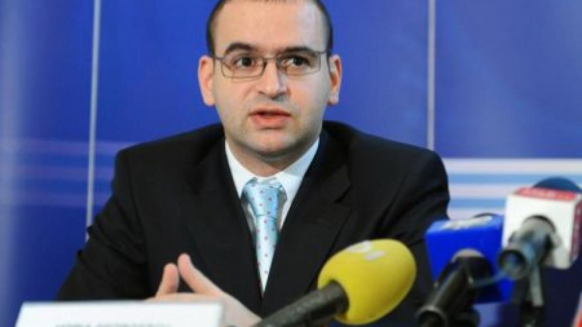 Exces de putere: Averea &quot;Integrului&quot; de la Integritate, Horia Georgescu: A cumpărat de la părinţi cu bani de la naşi, pe care îi dă înapoi de la părinţi