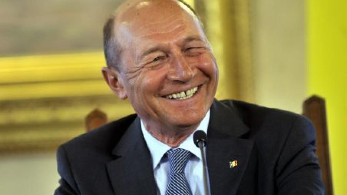 Preşedintele Traian Băsescu cheamă Guvernul la Cotroceni. Ponta merge singur la întâlnire