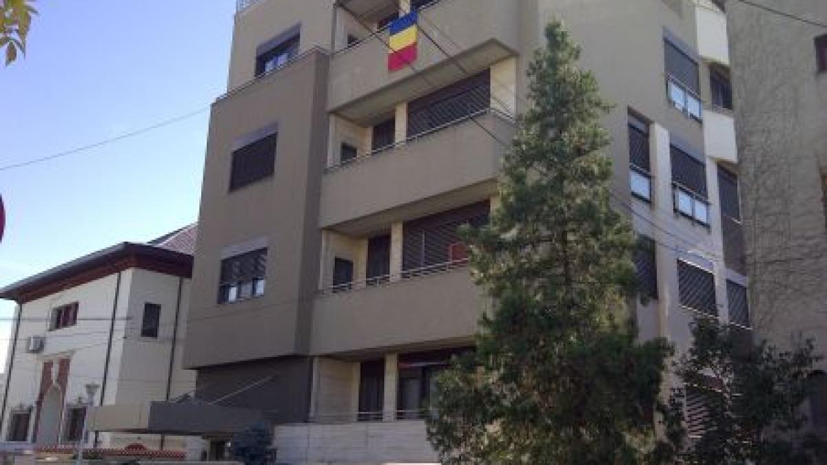 Adrian Năstase participă la campania &quot;Pe tricolor e scris Unire&quot; 