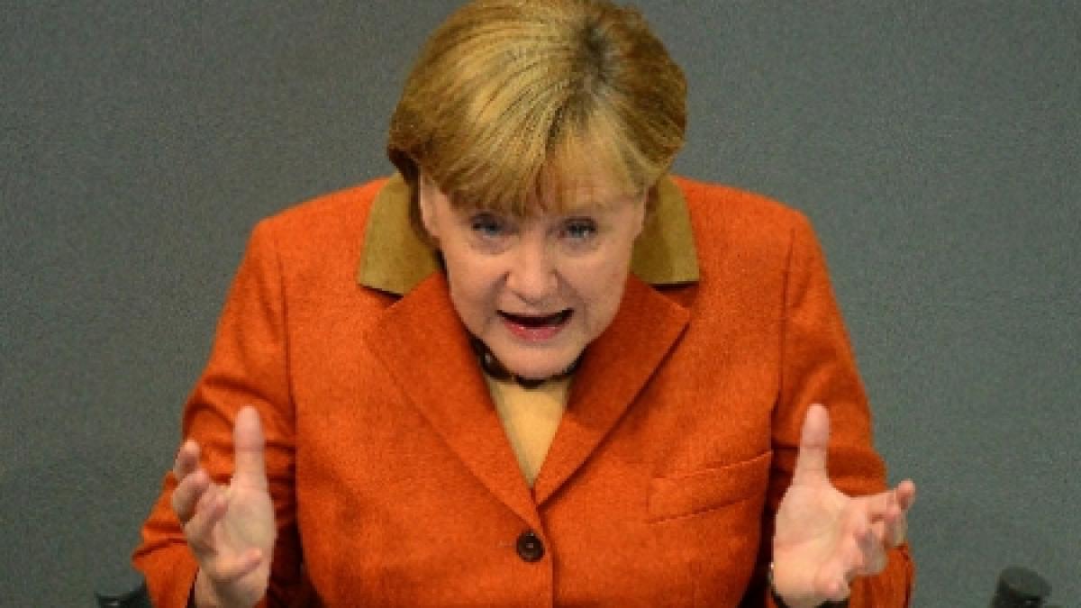 Merkel cere Egiptului să îşi utilizeze influenţa asupra Hamas pentru a calma violenţele