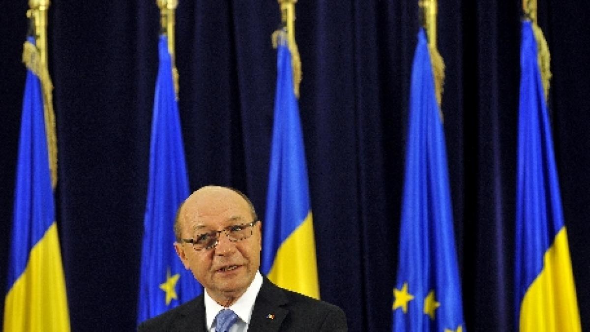 Traian Băsescu: A venit timpul să reîncepem exploatarea minieră de suprafaţă, fie că vorbim de aur sau cupru