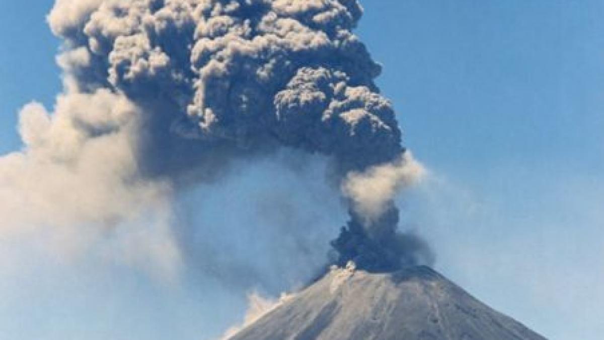 După un secol de &quot;linişte&quot;, vulcanul Tongariro a erupt cu nori de cenuşă