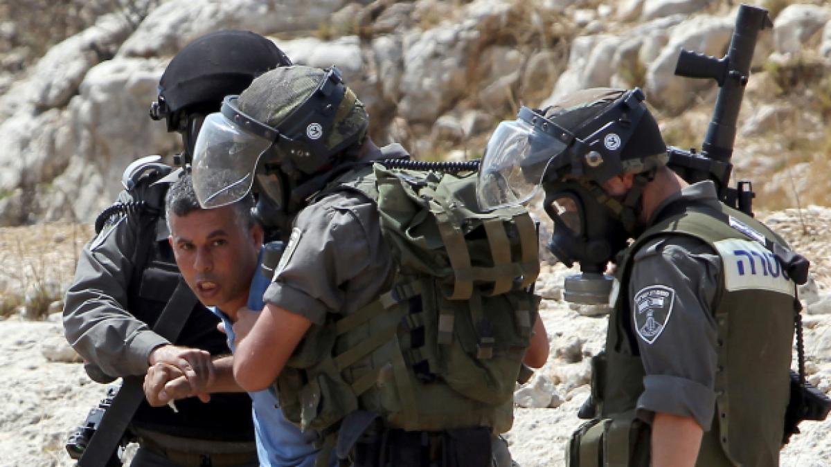 Israelul a arestat 55 de suspecţi palestinieni din West Bank