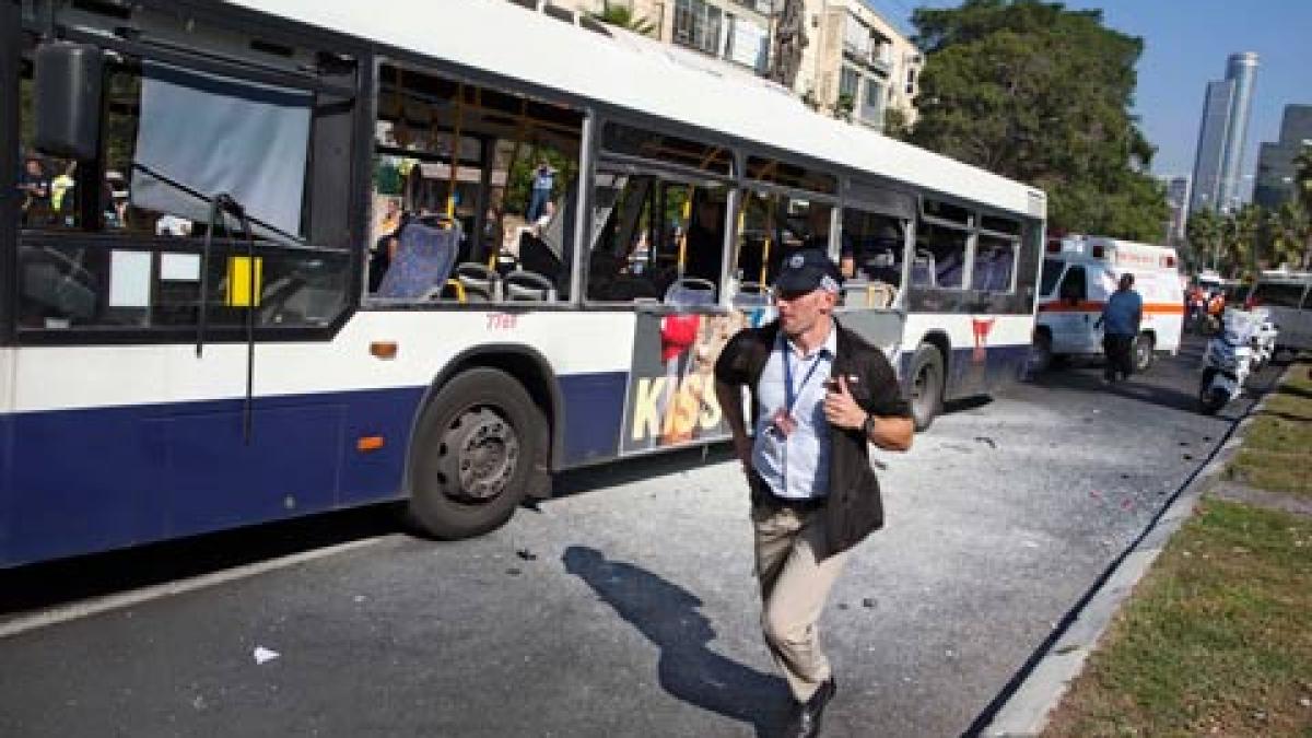 Israelul l-a arestat pe cel care a aruncat în aer un autobuz din Tel Aviv