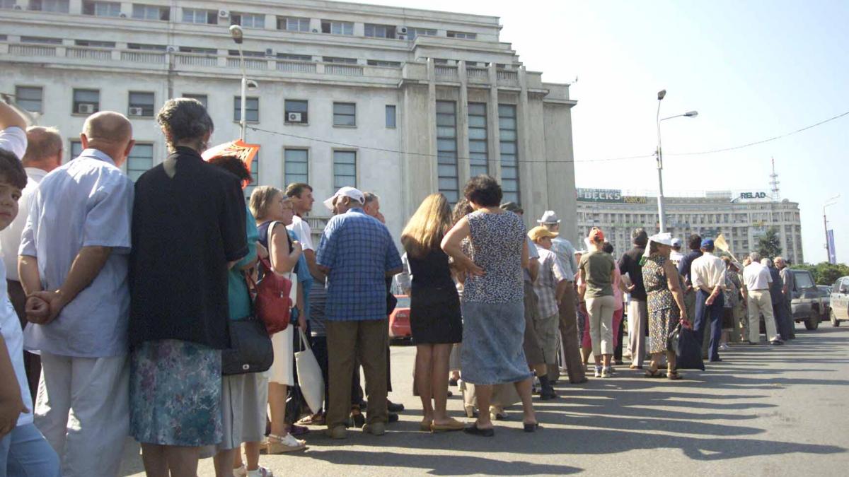 Guvernul organizează, de 1 Decembrie, &quot;Ziua Porţilor deschise&quot; la Palatul Victoria