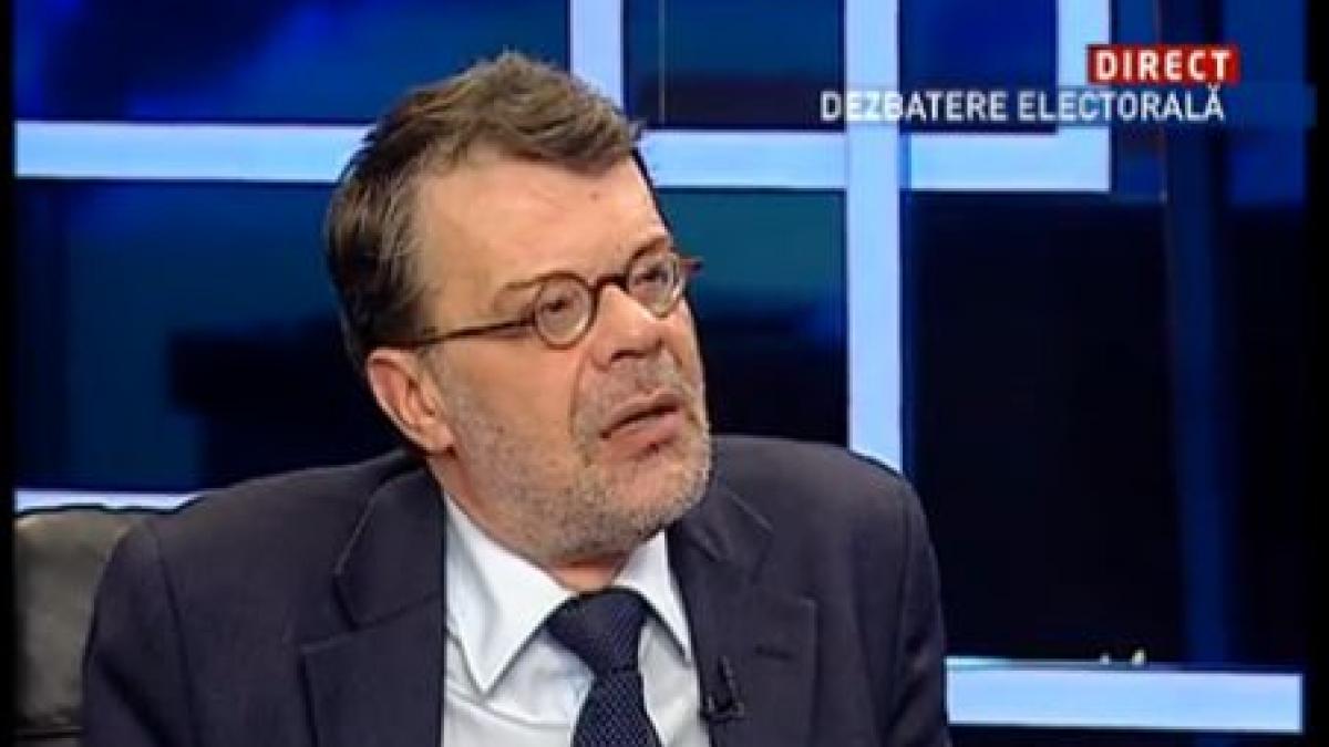 Daniel Barbu: Doar 10% din români mai cred că Traian Băsescu este o soluţie pentru România