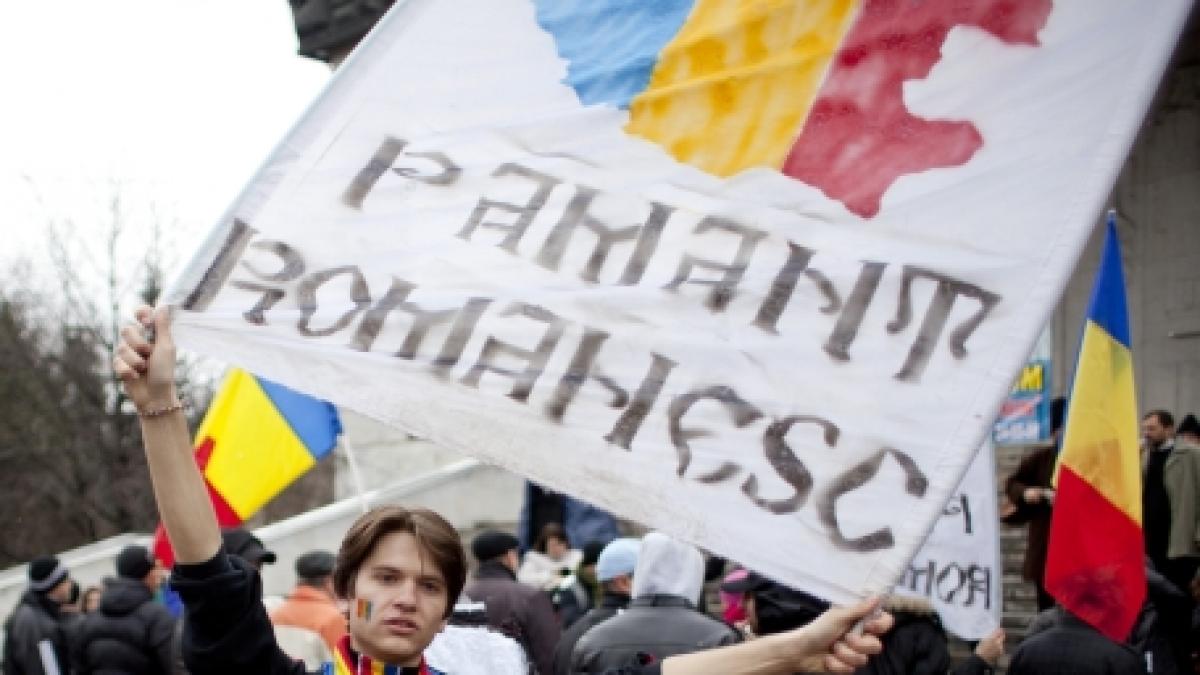 Alba Iulia. Scandări pentru unirea Basarabiei cu România, la manifestările de Ziua Naţională