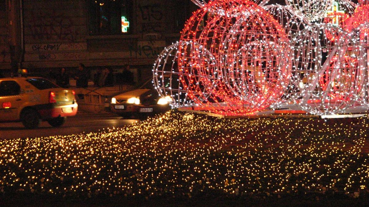 Capitala, împodobită cu 22 de km de ornamente. Luminiţele de Crăciun vor fi aprinse astăzi, la ora 19:00