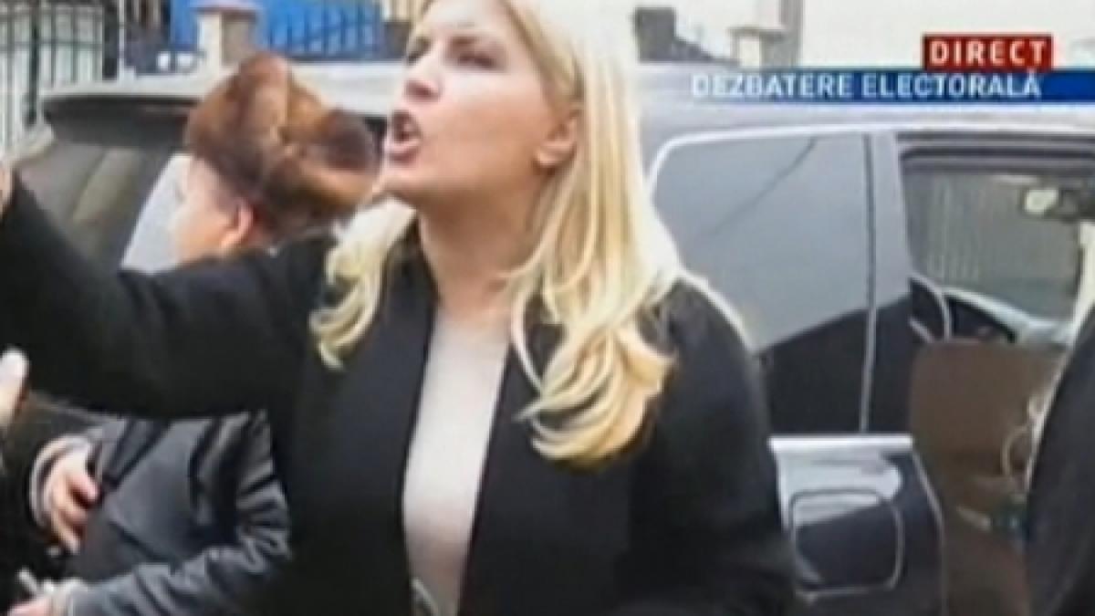 Elena Udrea i-a luat locul lui Chuck Norris. &quot;Traian Băsescu e îngrijorat că Elena Udrea, ca toate femeile din zonă, va dori să plece la muncă în Italia&quot;