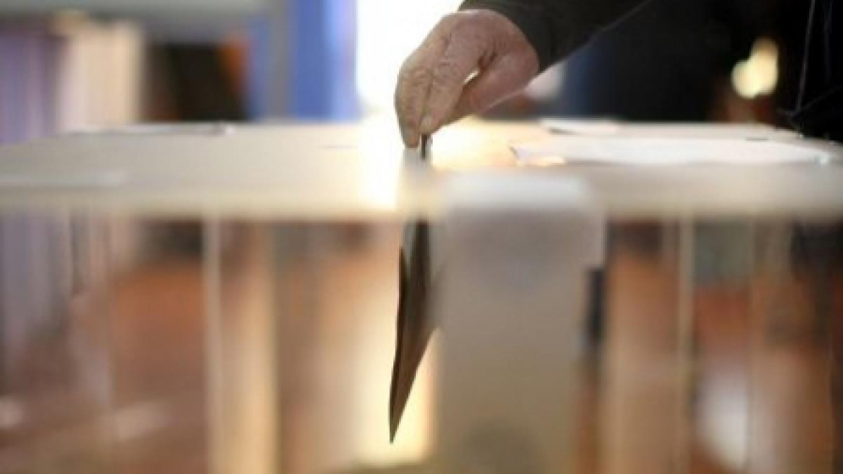 BEC: 18,2 milioane de români cu drept de vot la alegerile parlamentare de duminică 