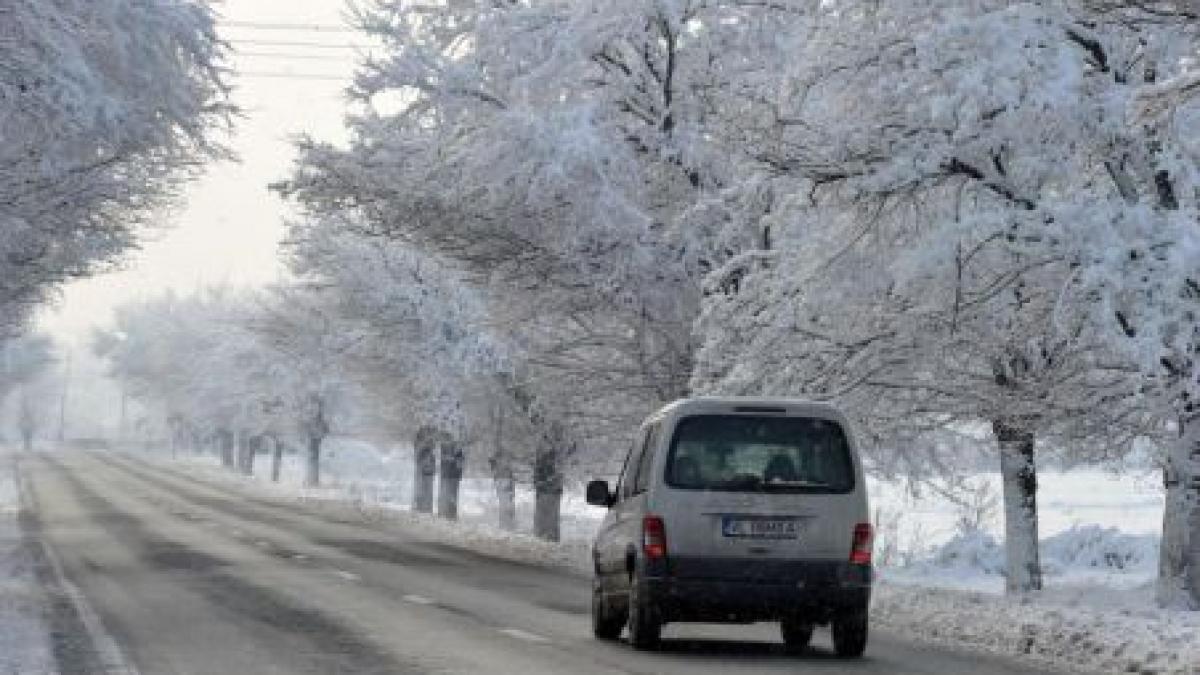 Autostrada Arad-Timişoara, închisă până la 20.30 din cauza viscolului