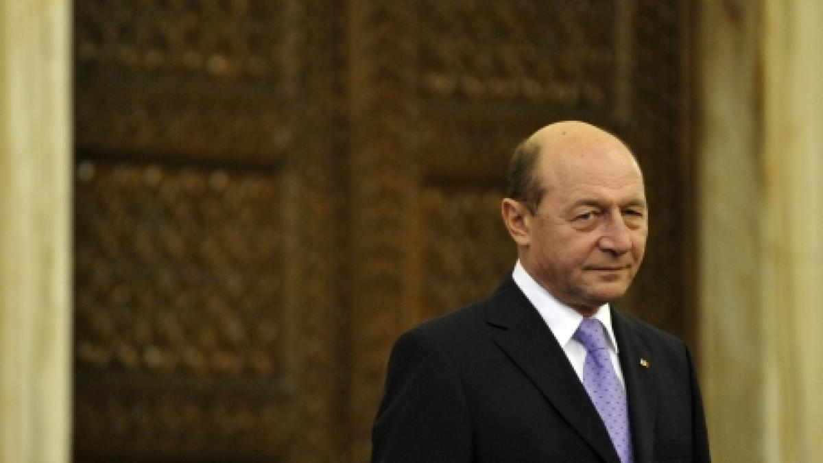 Traian Băsescu este în staţiunea Predeal, împreună cu soţia