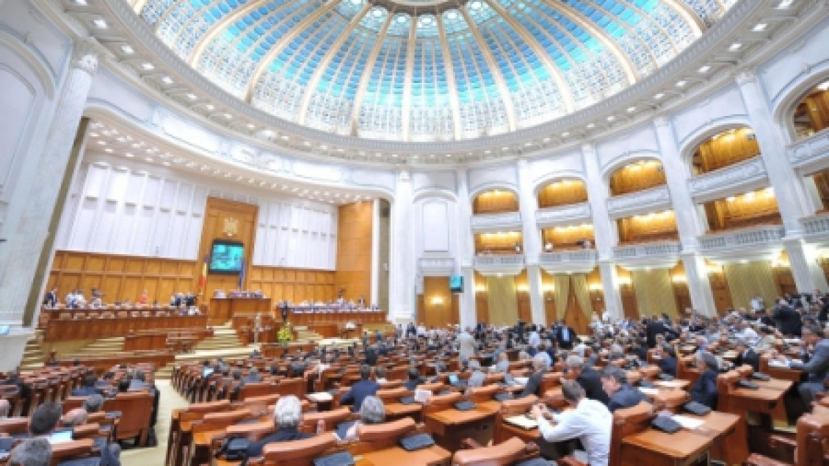 Cine sunt adevăraţii vinovaţi pentru dimensiunea uriaşă a Parlamentului