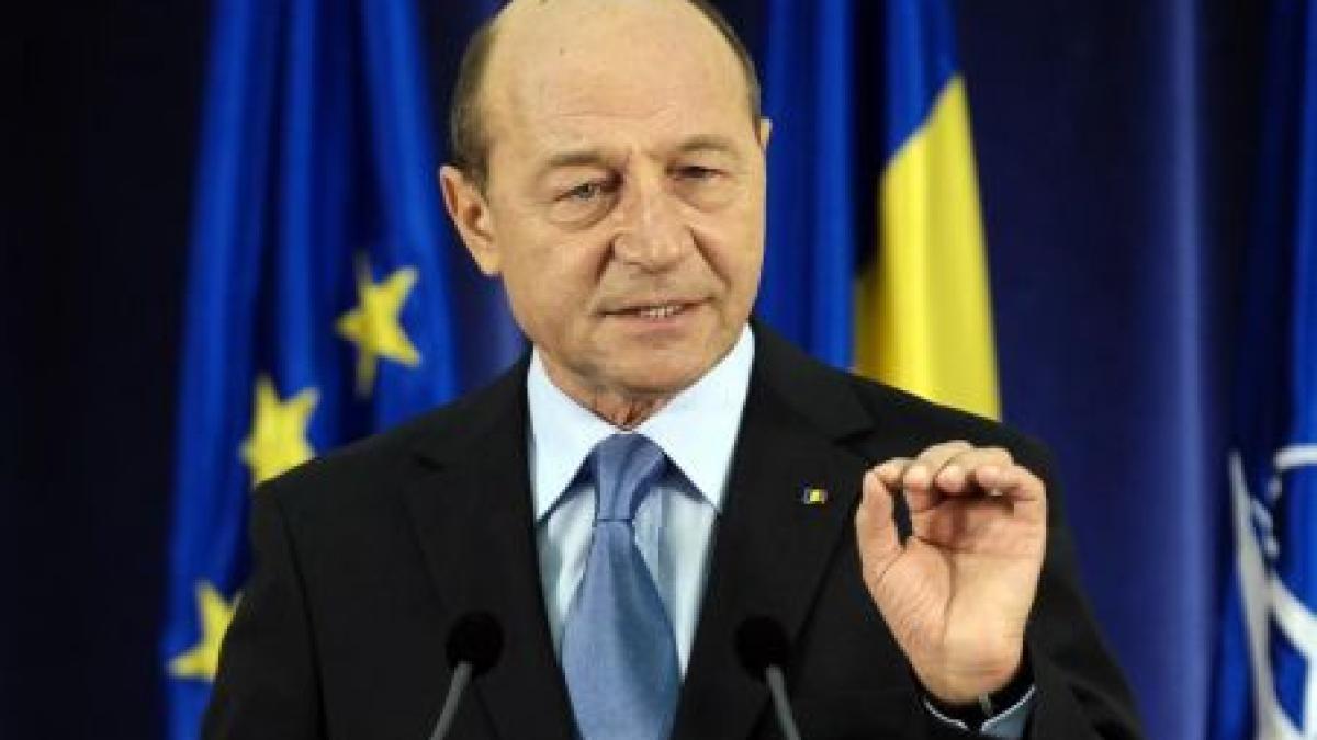 Băsescu cheamă luni partidele la Cotroceni. Preşedintele vrea consultări simultane pentru desemnarea premierului